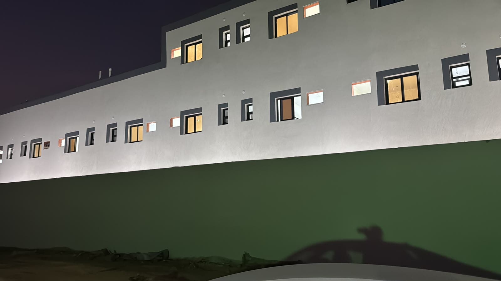 مجمع لوجستي